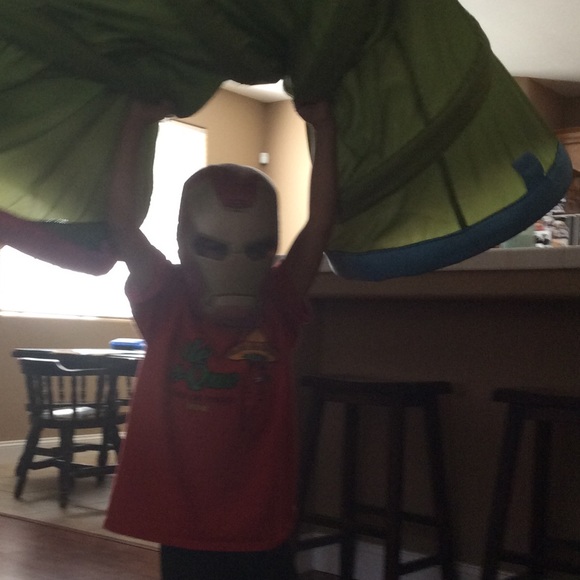 Meet your Posher, Adriana - Picture 2 of 3